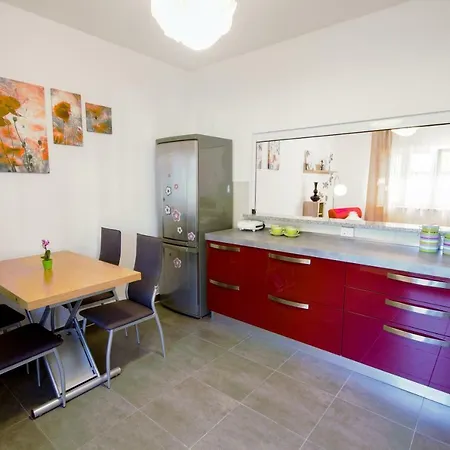 Centar Sonja Apartment